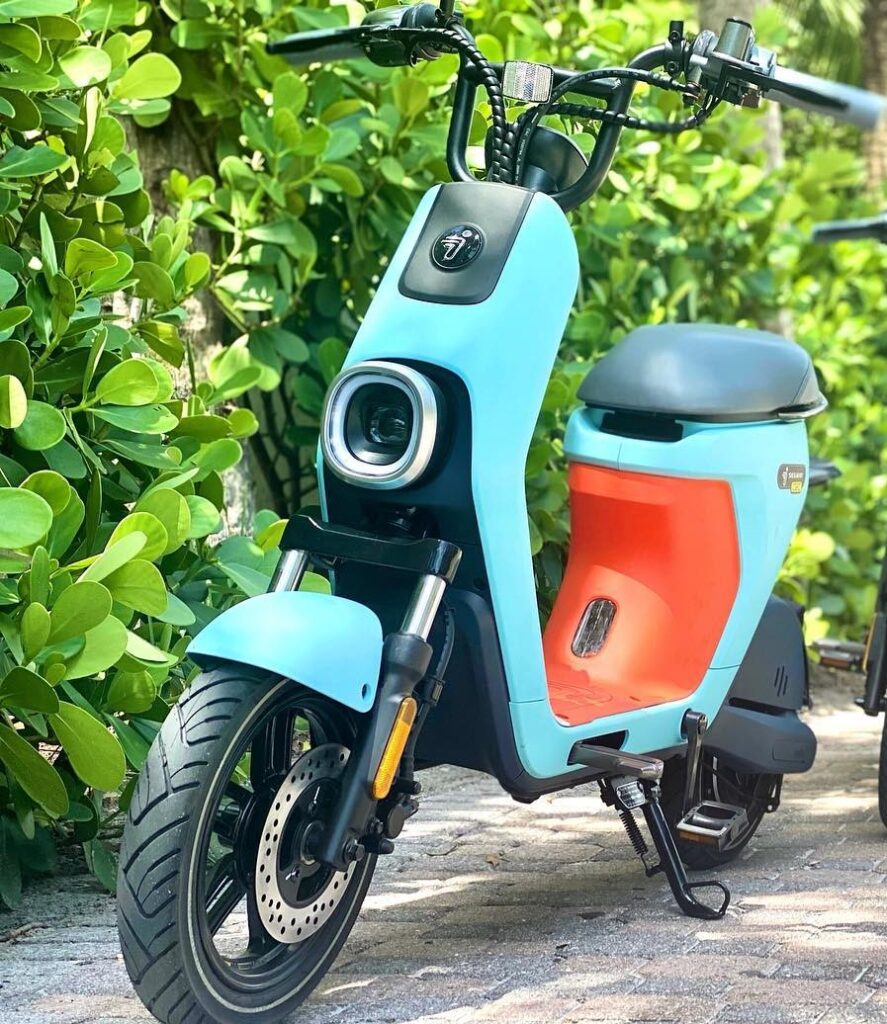 Naples Electric Moped tour