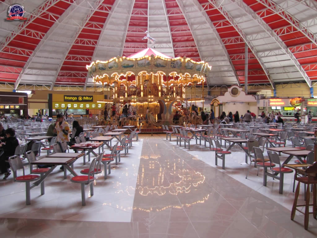 Food court at Beto Carrero World
