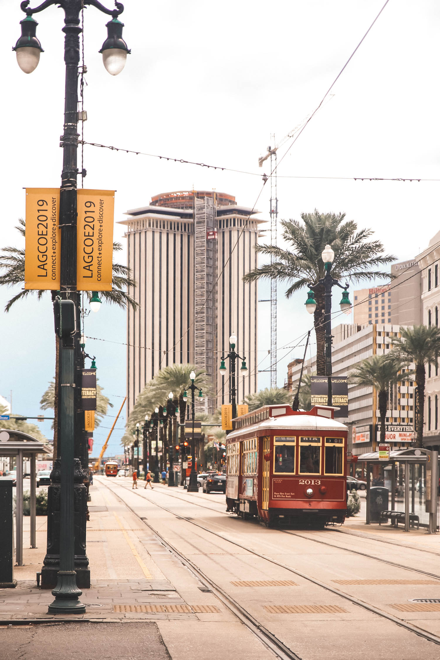 Via del canale dell'automobile della via di New Orleans