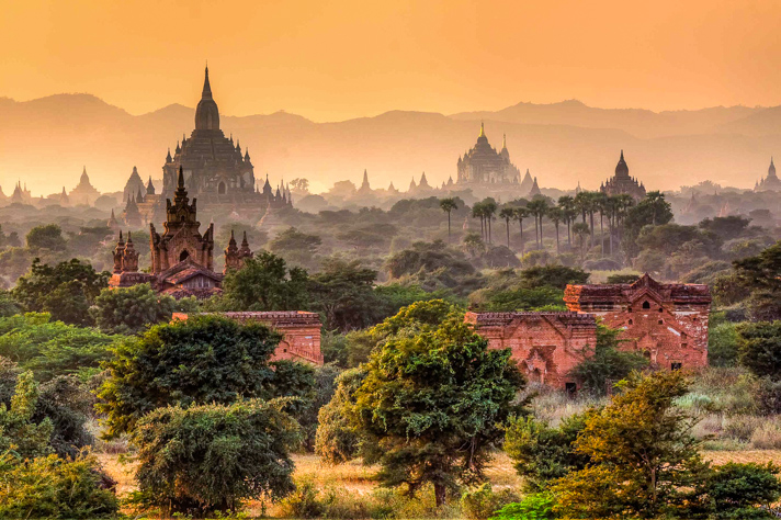 Explore os templos de Mianmar