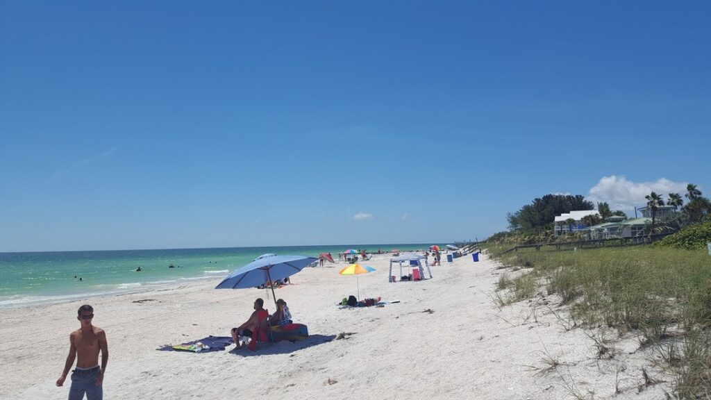 Sunset Beach - La isla del tesoro