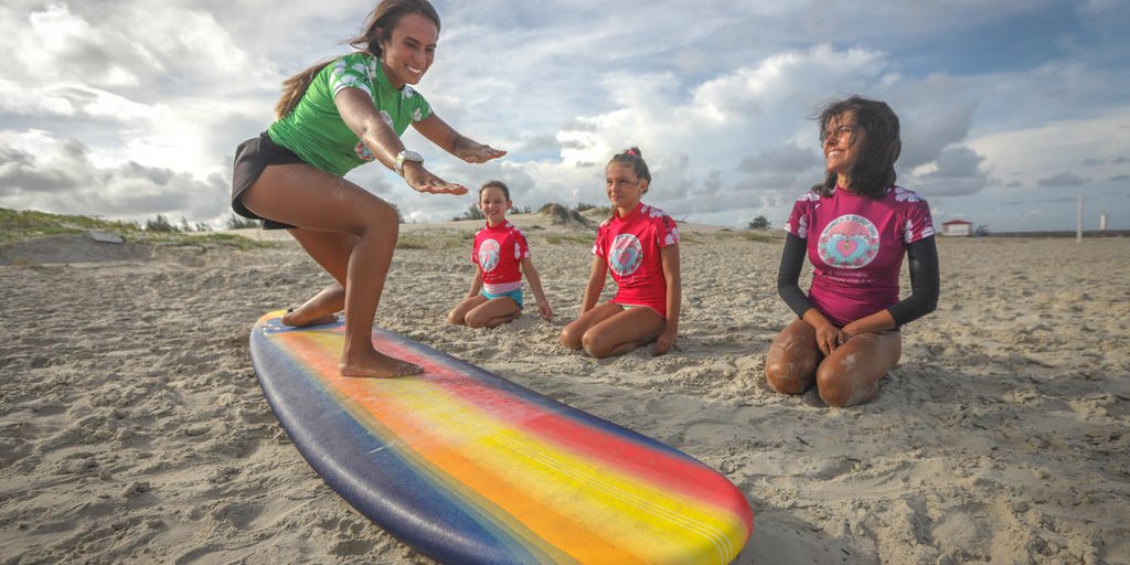 Yasmin Dias - aula de surf