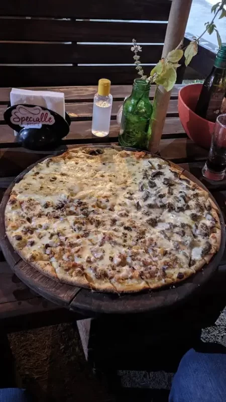 Specialle Pizzaria